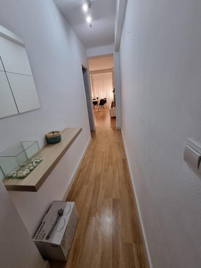 Holidays2Malaga 2 Bedroom Armengual De La Mota Close Shopping Center Bagian luar foto