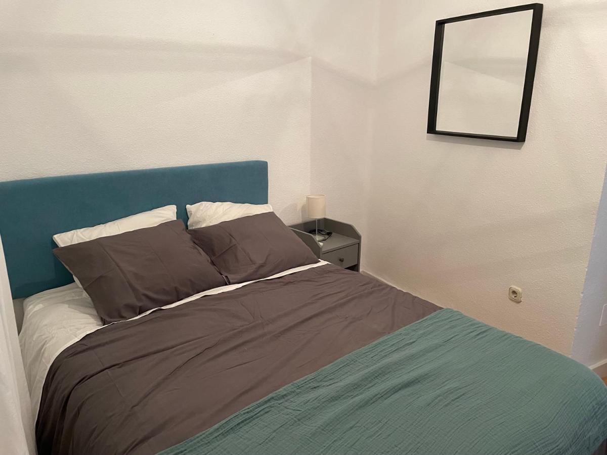 Holidays2Malaga 2 Bedroom Armengual De La Mota Close Shopping Center Bagian luar foto