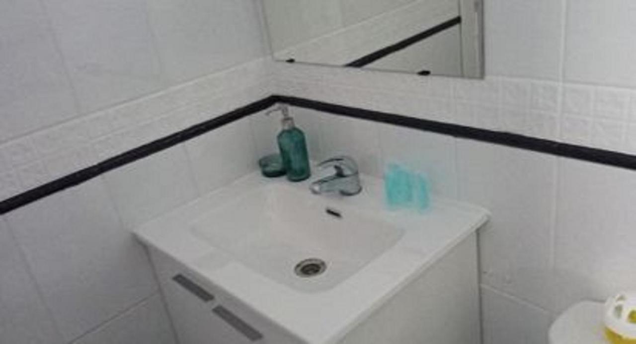 Holidays2Malaga 2 Bedroom Armengual De La Mota Close Shopping Center Bagian luar foto