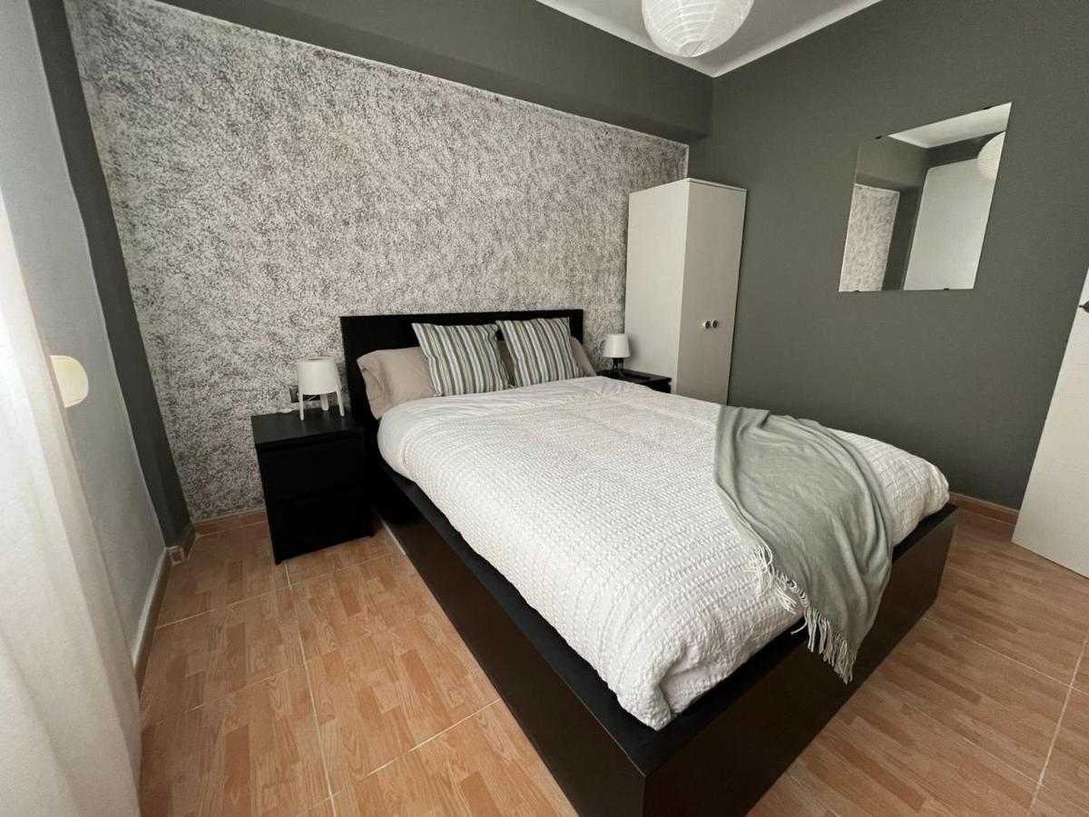 Holidays2Malaga 2 Bedroom Armengual De La Mota Close Shopping Center Bagian luar foto