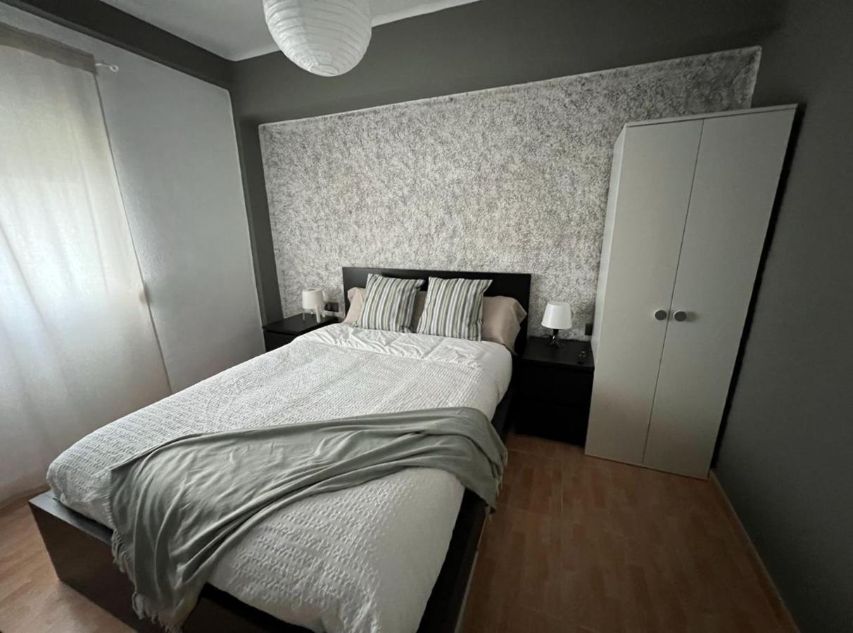 Holidays2Malaga 2 Bedroom Armengual De La Mota Close Shopping Center Bagian luar foto